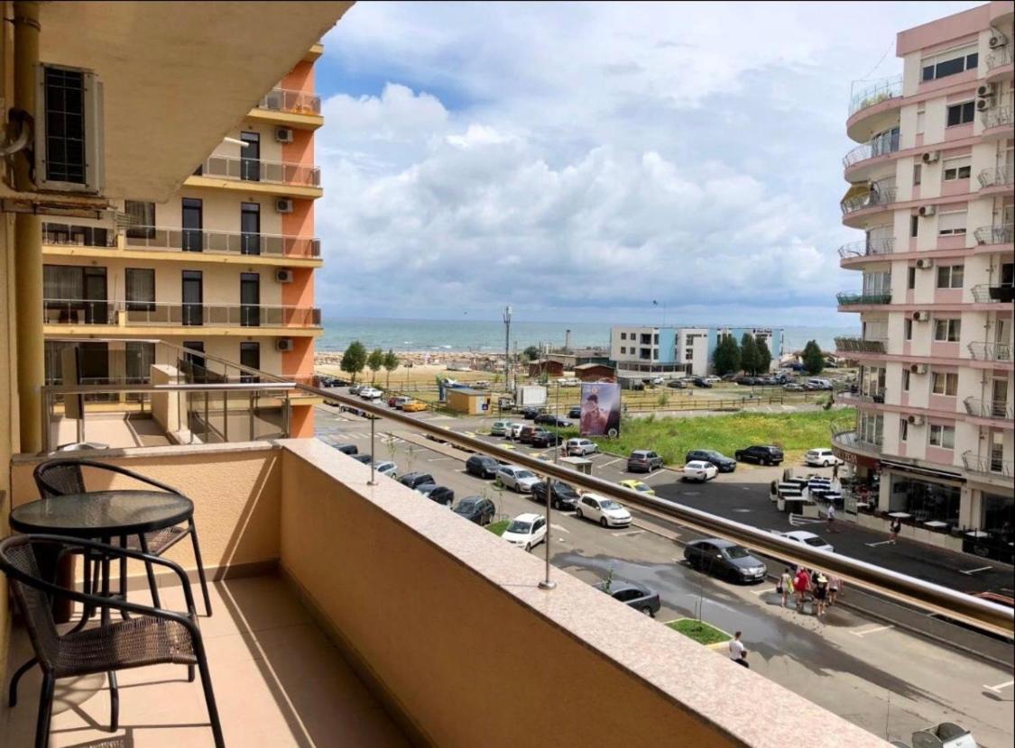 Valy Apartments Summerland Mamaia Exterior foto